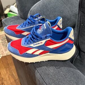 Reebok Classic Red and Blue Athletic Shoes women’s 6.5